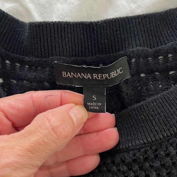 Banana Republic Cropped Beach Sweater - Picture 4 of 5